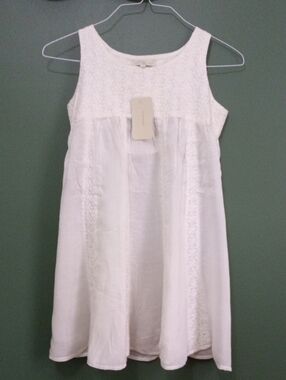 White Sleeveless Girl's Embroidered Sundress
